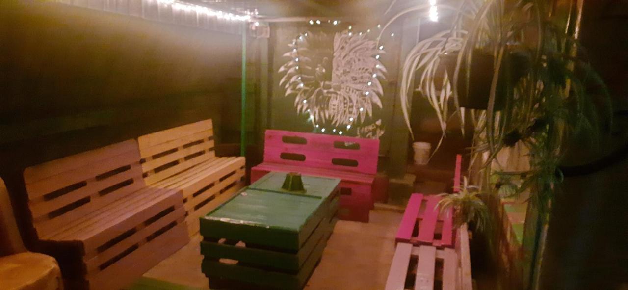 Leisure Nest Hostel Нувара Елия Екстериор снимка